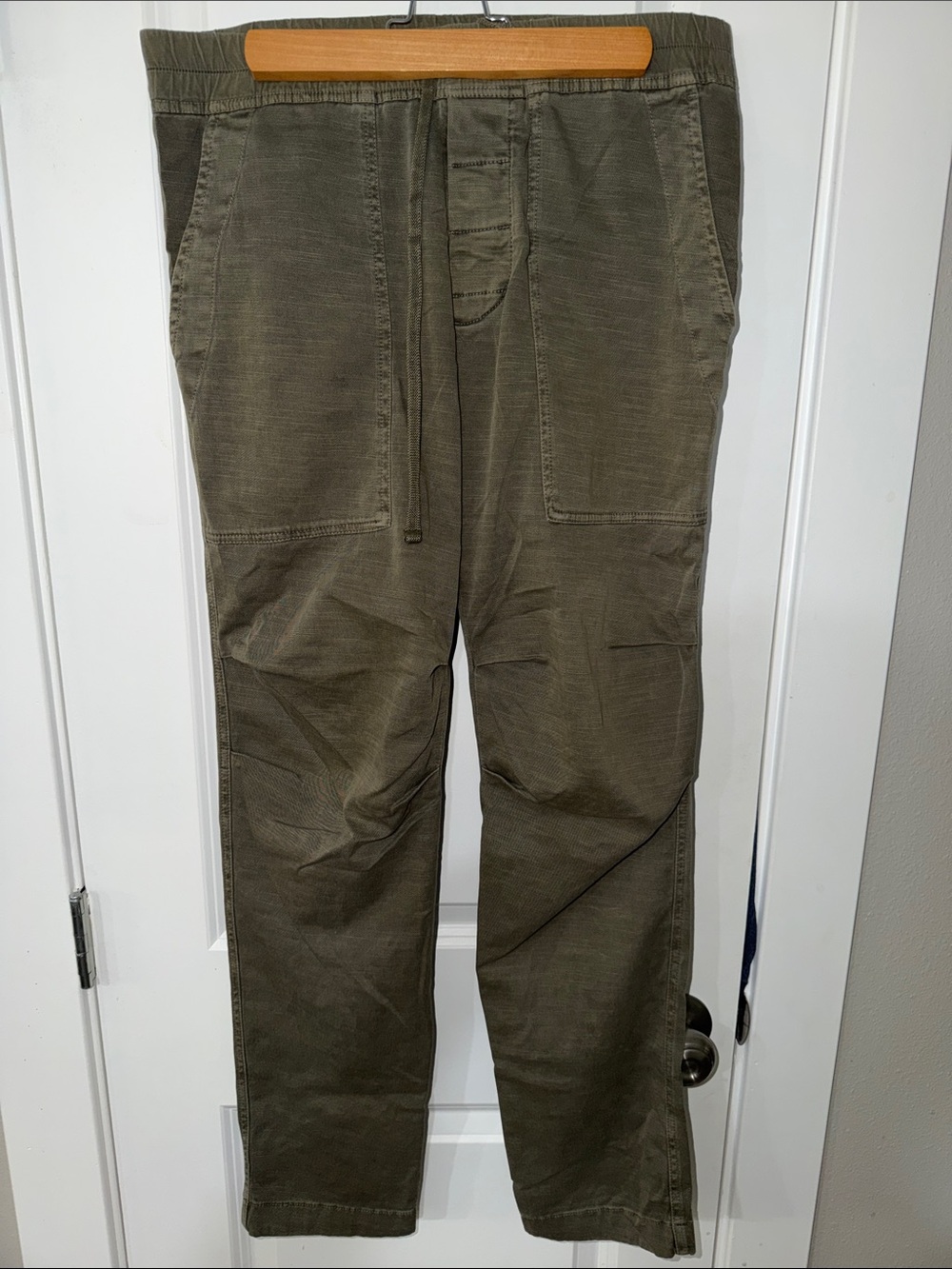 James Perse Olive Drawstring Casual Chinos